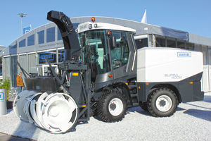 self-propelled snow blower / for runways