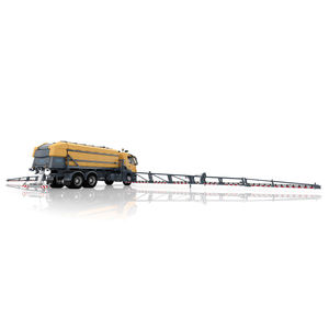 airport deicer / sprayer