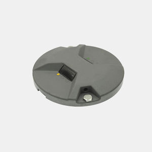 taxiway light / LED / halogen / green