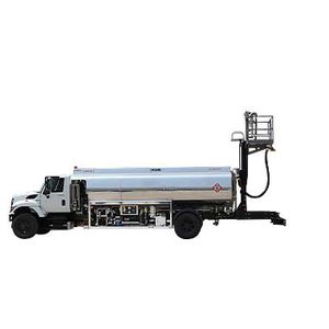 self-propelled refueler / with lift platform / for airports