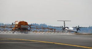 runway de-icing product / liquid