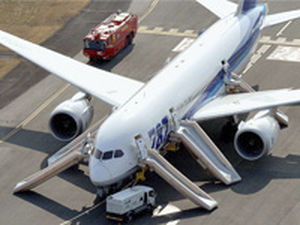 airliner evacuation slide / single-lane