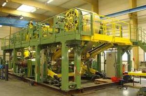 automatic assembly machine / for aeronautics