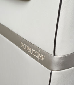 aircraft cabin seat / VIP / with adjustable headrest / with table