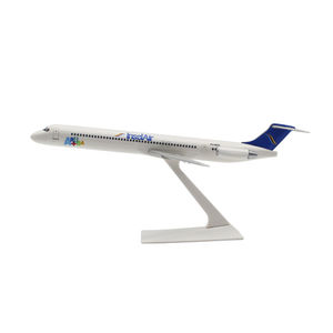 1/200 airplane model