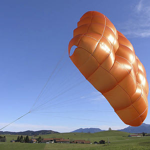 cross parachute / reserve