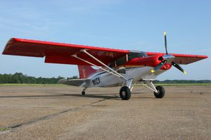 4-seater private plane / 5-seater / piston engine / single-engine