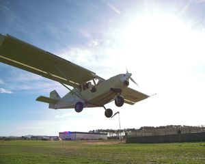transportation ULM aircraft / 4-stroke engine / single-engine / high wing