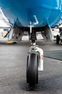 airliner landing gear