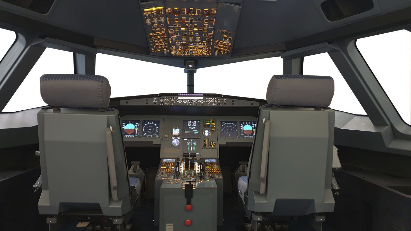 Simulador De Voo A320 SoftekSim Para Treinamento Cockpit