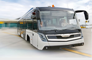 Bus für Flughäfen / 110 Pers. / mit Klimaanlage / 14 Plätze