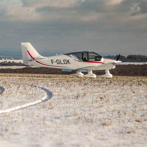 Flugzeug für Schulen