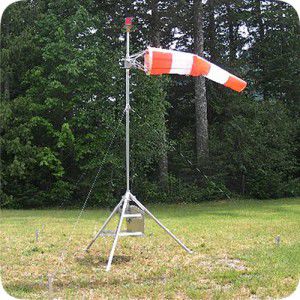 Windsack für Flughäfen / für Helideck / mit Mast / mit Innenbeleuchtung