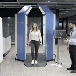 Sicherheitsschranke für Flughafen 1