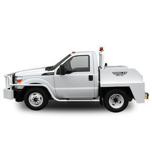 Schlepptraktor 1
