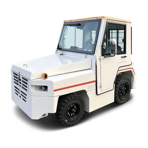 Schlepptraktor 1