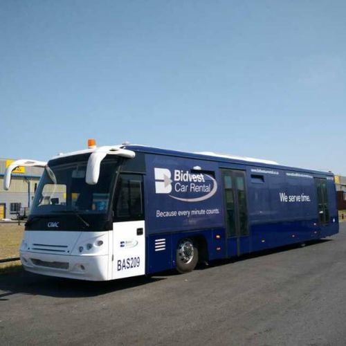 Bus für Flughafen - AEROABUS-5270 - AEROMOBILES PTE LTD - 71 / 13 Plätze