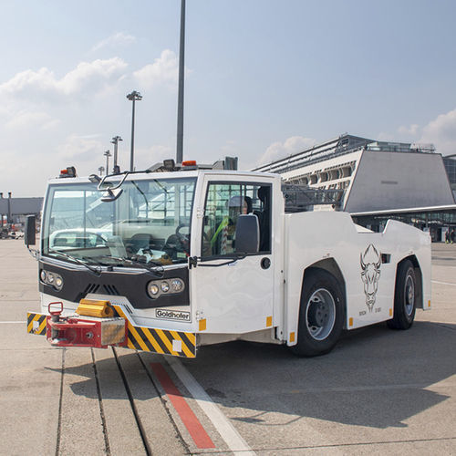 Schlepptraktor - BISON D 1500 - GOLDHOFER AKTIENGESELLSCHAFT - für Flugzeug / elektrisch / mit Schleppstange