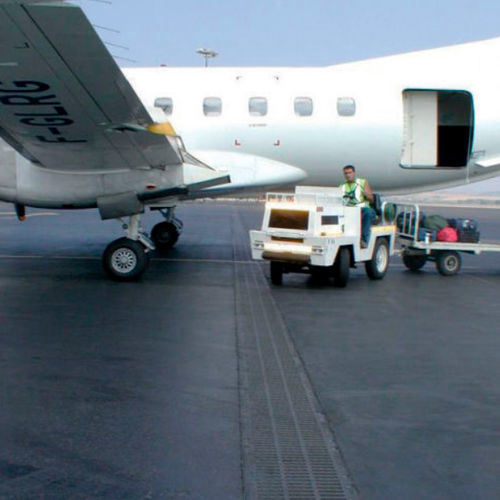 Abflussrinne für Flughafen - FASERFIX® SUPER - HAURATON GMBH & CO. KG - Gitter / Beton / Faserbeton