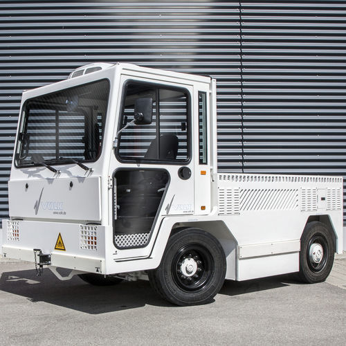 Schlepptraktor - EFZ 80 N - VOLK FAHRZEUGBAU GMBH - für Flugzeug / elektrisch / mit Schleppstange