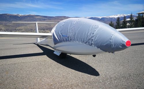 Schutzplane für Segelflieger - StaysOn  - CLOUDDANCERS GbR - für Ruderhaus / für Glasdach / für Tragflächen