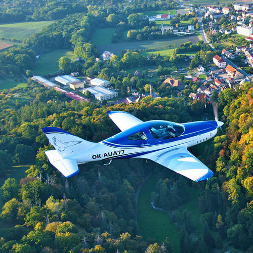 Zweisitzer-Ultraleichtflugzeug - Sparker - TL Ultralight s.r.o. - 4-Takt-Motor / für Schulen