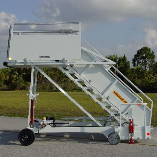 Boarding-Treppe - PPS60  - Phoenix Metal Products Inc. - mobil / angehängt / für Flugzeug