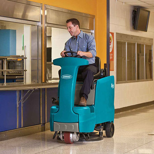 Scheuersaugmaschine für Flughafen - B10 - Tennant - manuell / Aufsitz / batteriebetrieben