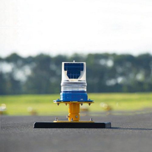 Leuchte für Verkehrsstreifen - AV-70 - ARC Aviation Renewables Corp. - für Flughafen / LED / IR