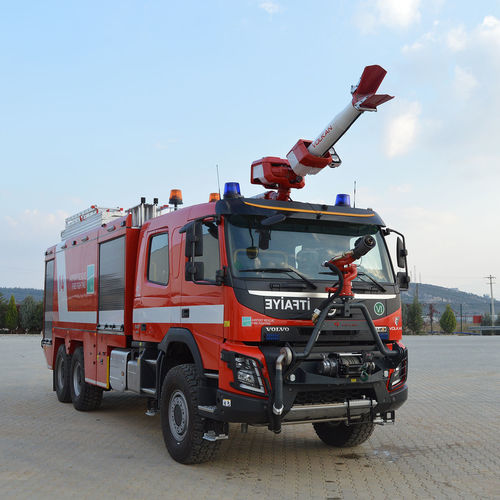 Löschfahrzeug für Flughafen / 4x4 - RIV - VOLKAN FIREFIGHTING COMPANY - für Flughafen / mit Teleskoplanze