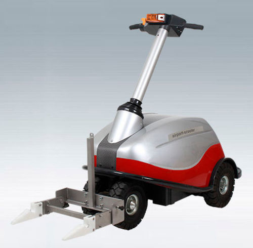 Schlepptraktor - Push2Move / Tow2Move - Expresso Aero - für Kofferkuli / mit Schleppstange / mit Warnleuchten