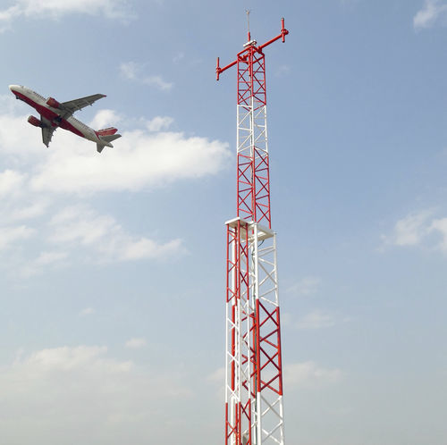 Wetterstation für Flughafen - AT 4050 - 06 BH - SGS Frangible Towers - embedded