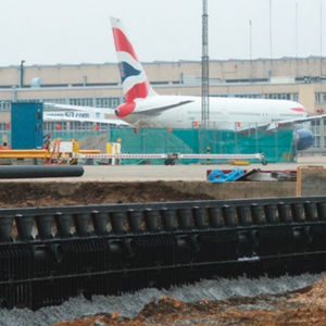 canal de drenaje para aeropuerto