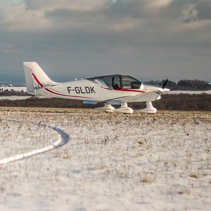 avión para escuela