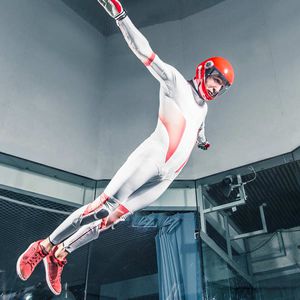 traje para vuelo libre