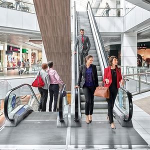 escalera mecánica para aeropuerto