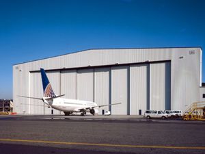 hangar para avión 1