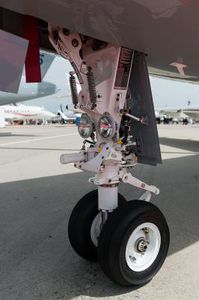 tren de aterrizaje para avión de línea