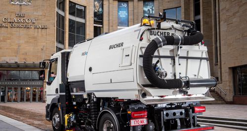 Barredora para aeropuerto - MaxPowa V65e - BUCHER MUNICIPAL - con operador a bordo / eléctrica