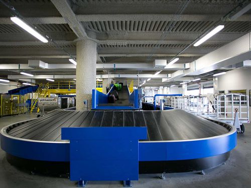 Carrusel de equipaje inclinado - CASSIOLI AIRPORT DIVISION - en semicírculo / horizontal