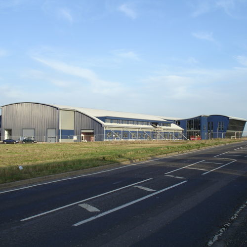 Hangar para helicóptero - Summit Aviation - JOHN REID & SONS (STRUCSTEEL) LTD - para avión / abierto / para aeropuerto