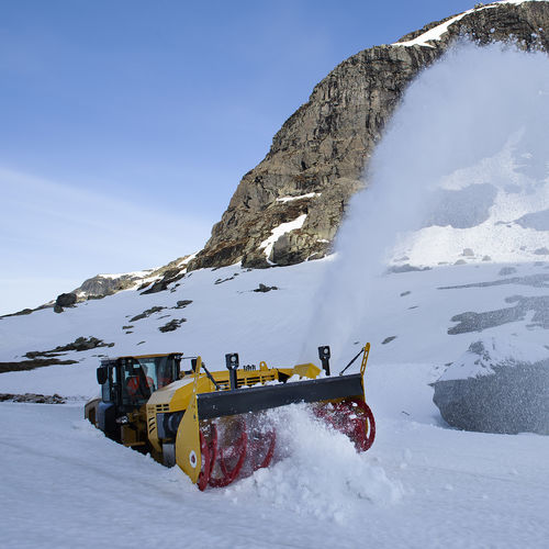 Soplador de nieve montado sobre camión - UTV 380 - ØVERAASEN AS - para pista