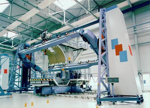 Maquina De Remachado Electrica Cpac Broetje Automation Para Remaches Para La Aeronautica Automatizada