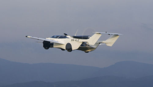 Coche volador biplaza - KleinVision, s.r.o. - alas bajas / de ala fija