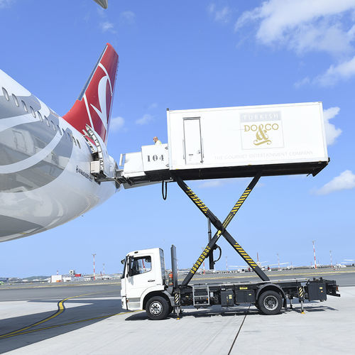 Vehículo elevador de servicio de catering para aeropuerto - 5011 - MILES GSE - con unidad de refrigeración