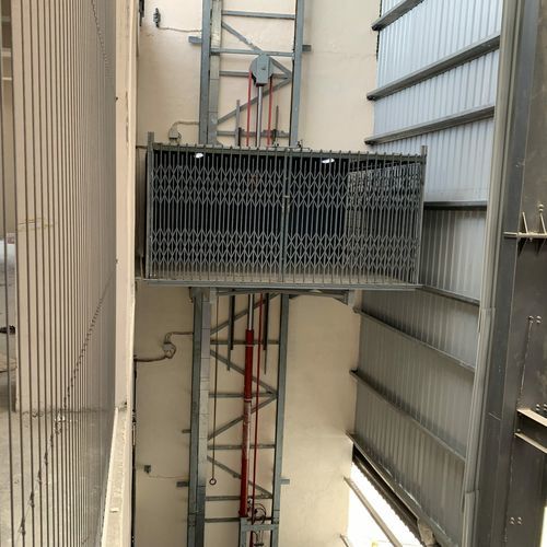 Ascensor hidráulico - Nandan GSE Pvt ltd - para aeropuerto / 500 - 1000 kg / 1000 - 3000 kg