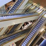 escalera mecánica para aeropuerto