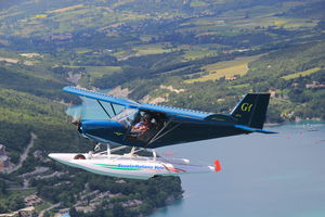 hydravion à flotteur / monomoteur / avec moteur à pistons / 0 - 10 Pers.