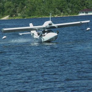 ULM 2 places / avec moteur à pistons / de tourisme / amphibie