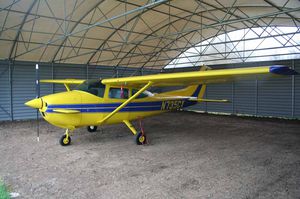 hangar pour avion 1